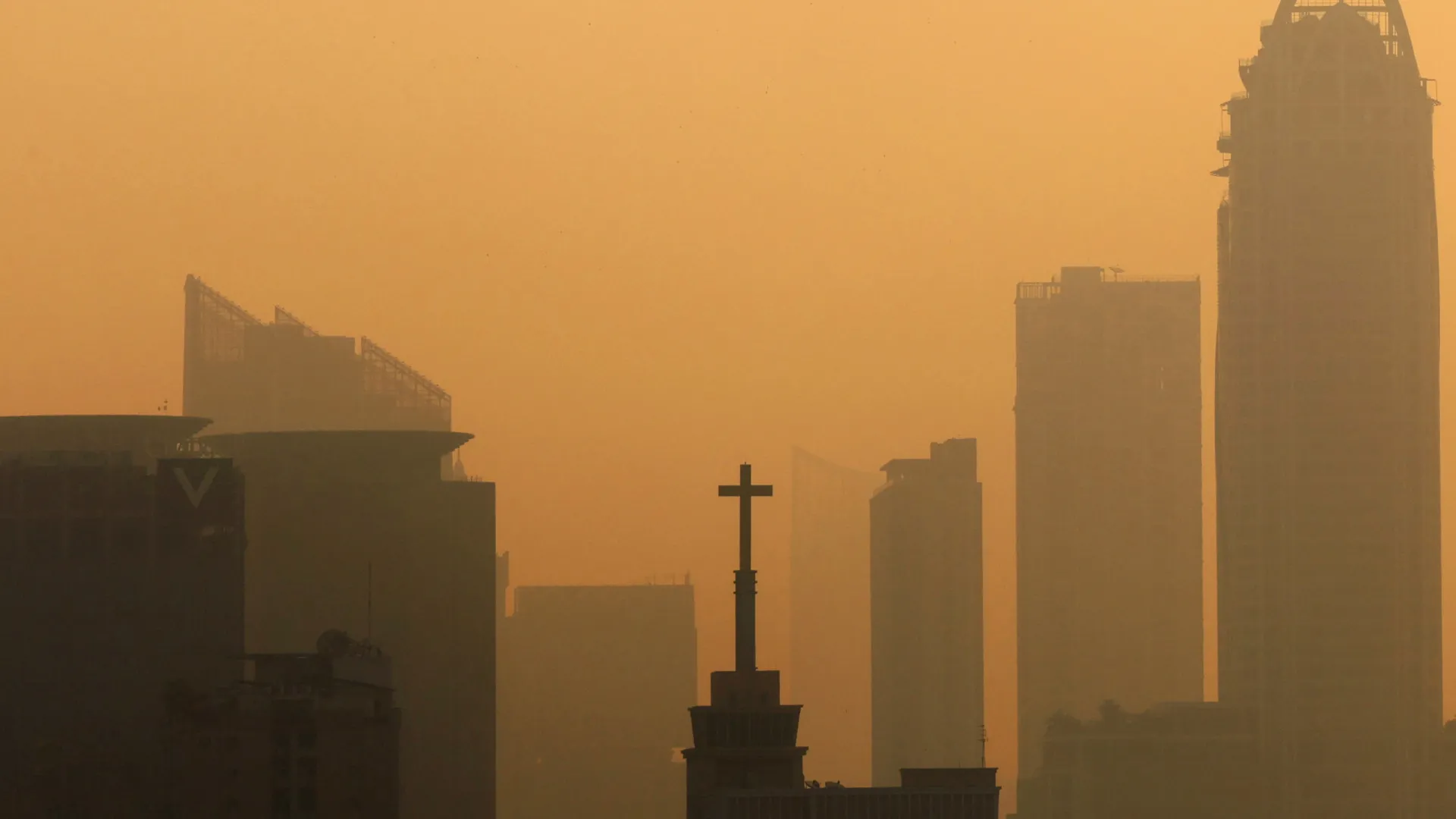 Capital da Tailândia encerra 352 escolas devido à poluição atmosférica