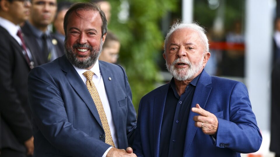 Lula fica de fora de Davos e manda Silveira apresentar plano de energia limpa