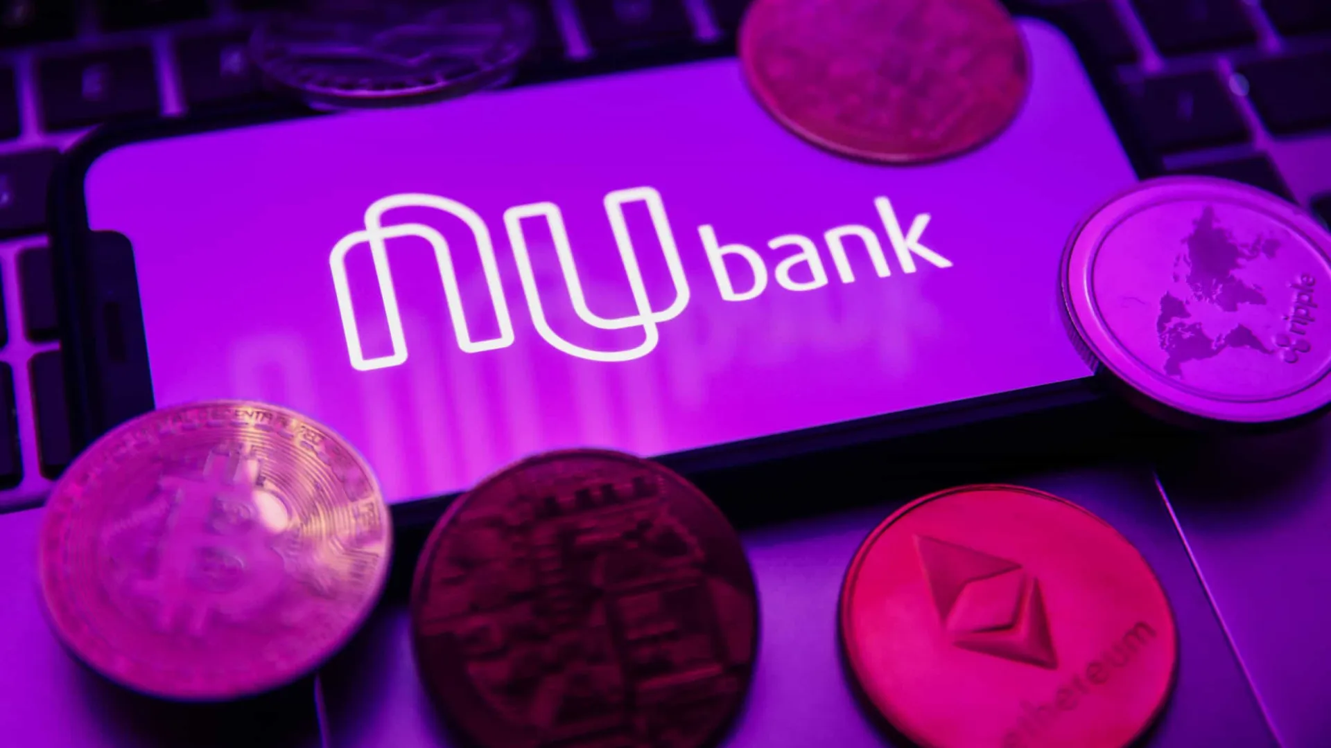 Nubank ultrapassa Itaú em número de clientes