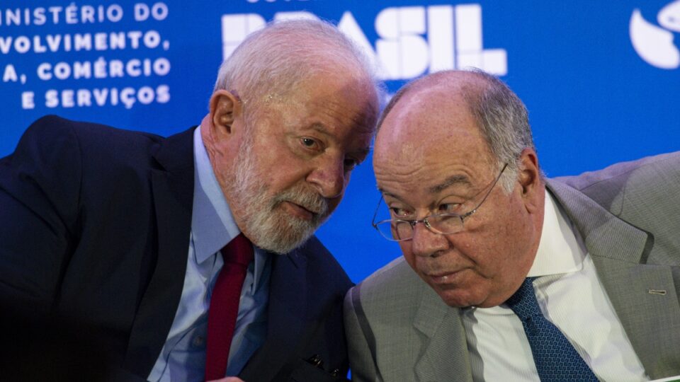 Antes de anúncio do “Dia da Libertação”, Itamaraty volta a discutir tarifas com os Estados Unidos