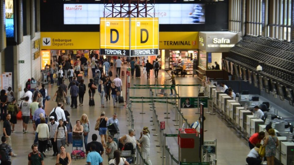Por que o BTG quer comprar o principal aeroporto do Brasil