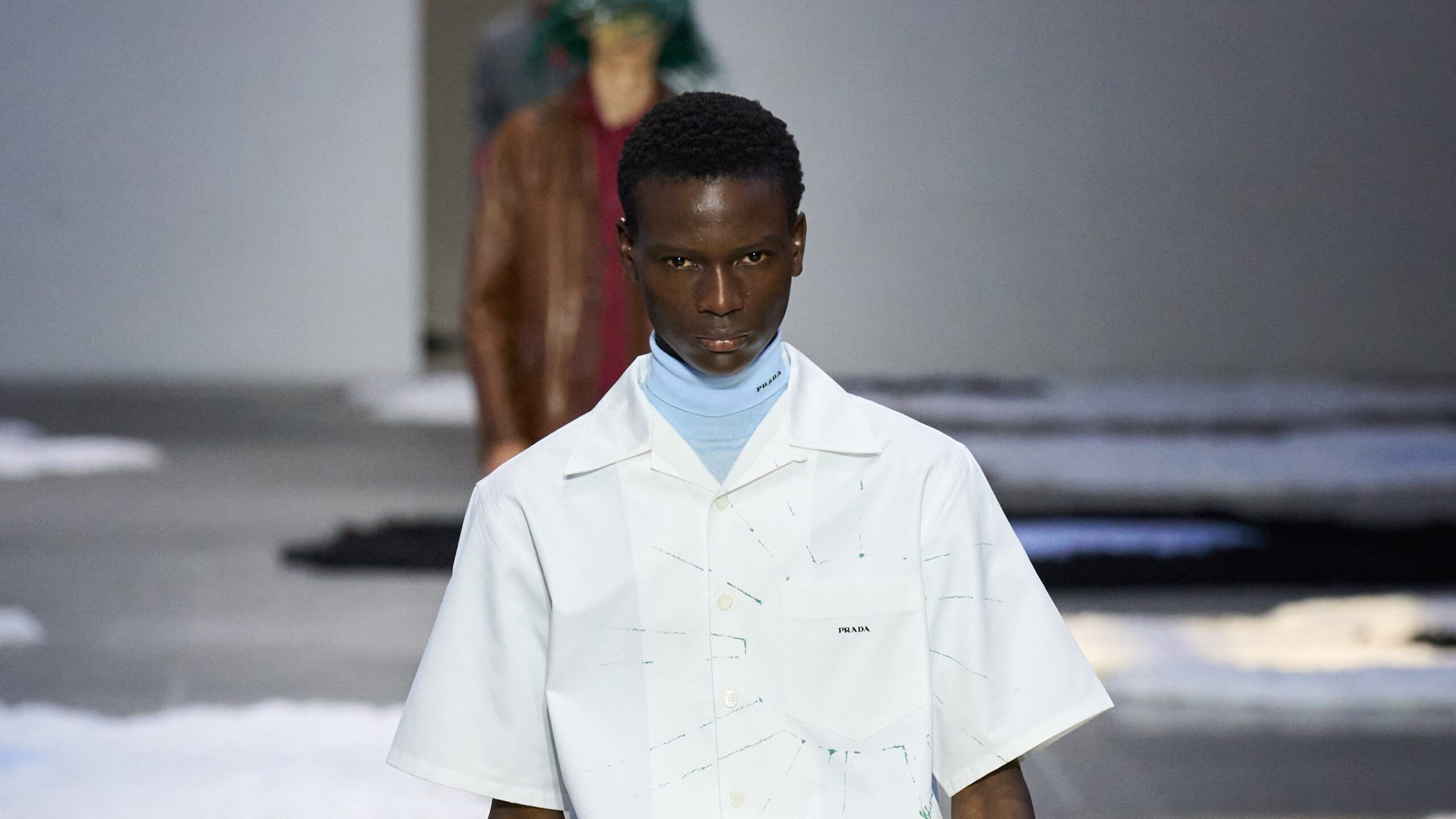Coleção de moda masculina de primavera de prada 2026
