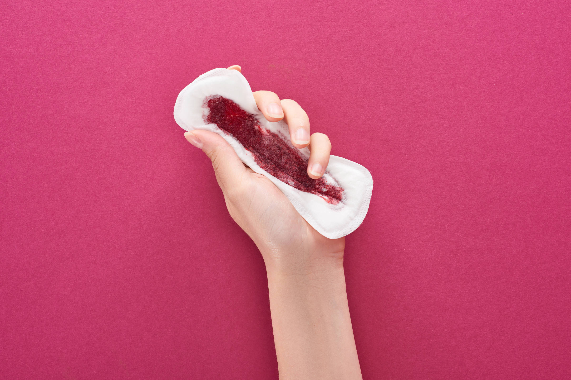 Menstruação precoce pode estar associada à alimentação - 03/06/2025 - Equilíbrio e Saúde
