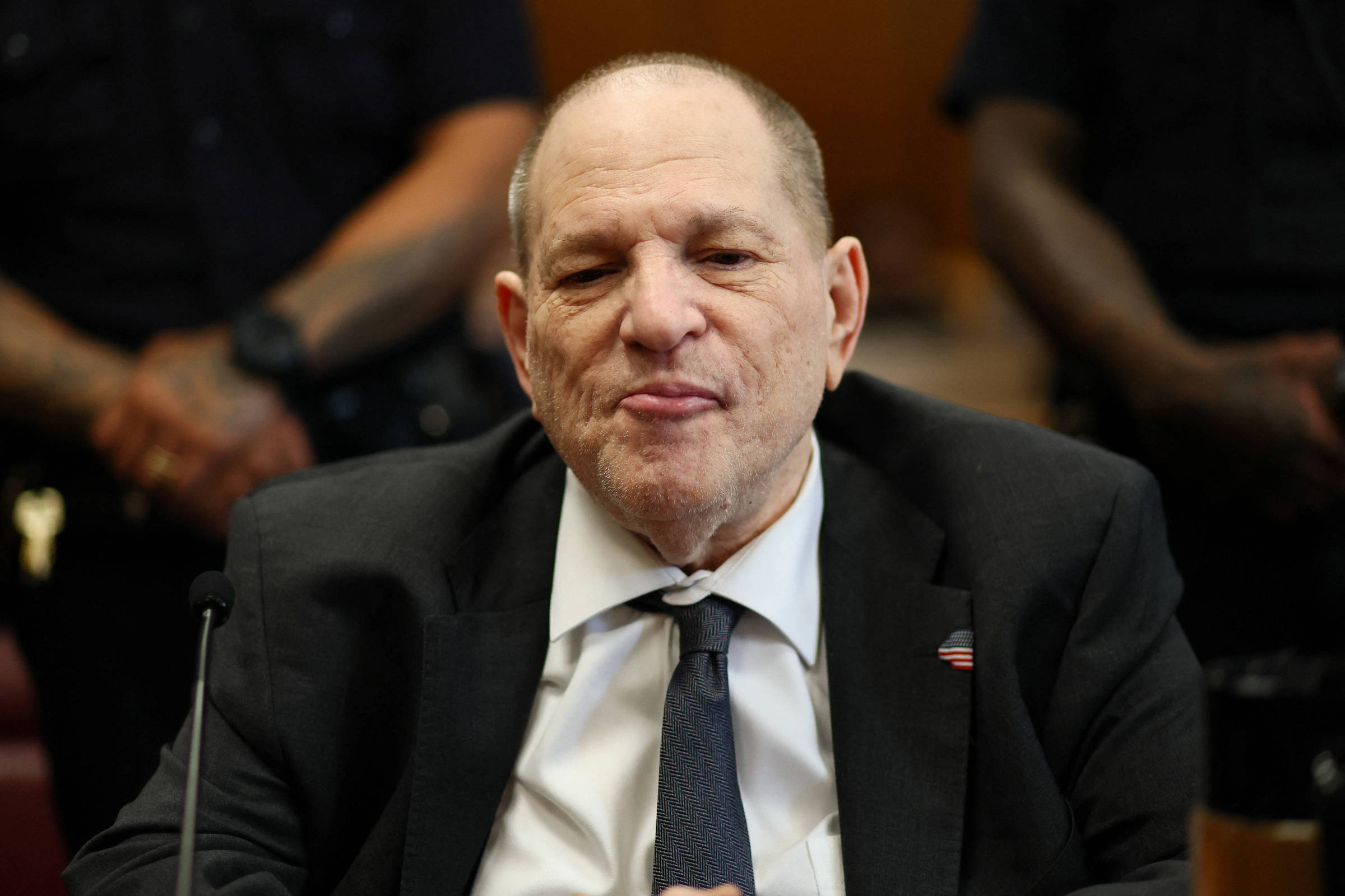 Harvey Weinstein diz que agiu imoralmente, mas nega crimes - 06/06/2025 - Ilustrada