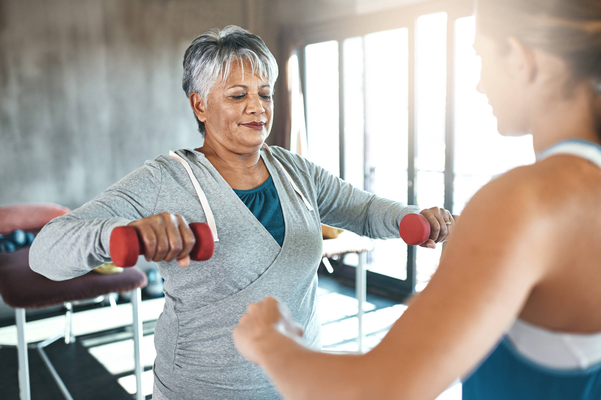 Artrose em mulheres na pós-menopausa cresce no mundo - 22/07/2025 - Equilíbrio e Saúde