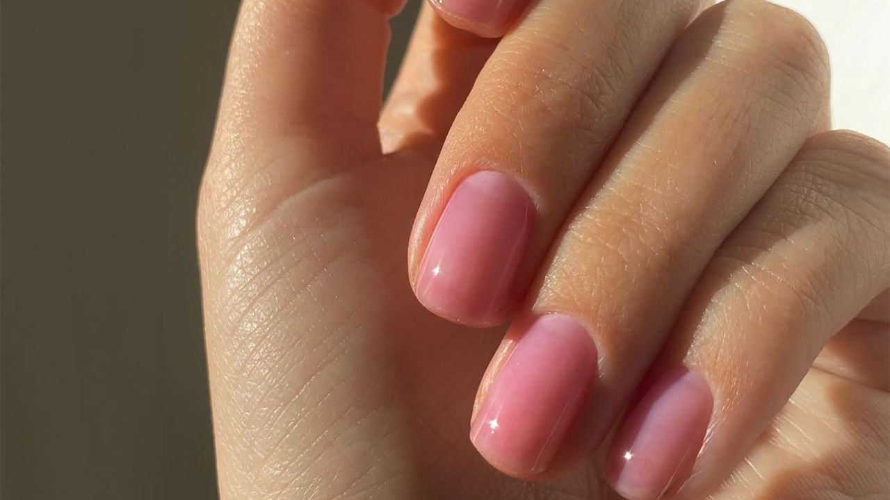 'Rose Water Nails' estará em toda parte neste verão