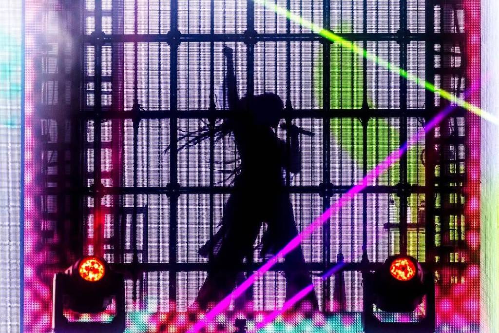 Como é o show de Ado, cantora do pop japonês - 13/08/2025 - Ilustrada