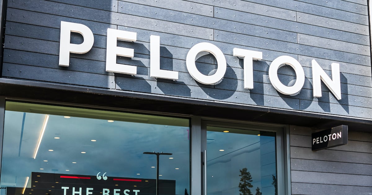 Peloton Projeta o declínio das vendas e cortará empregos na oferta de recuperação