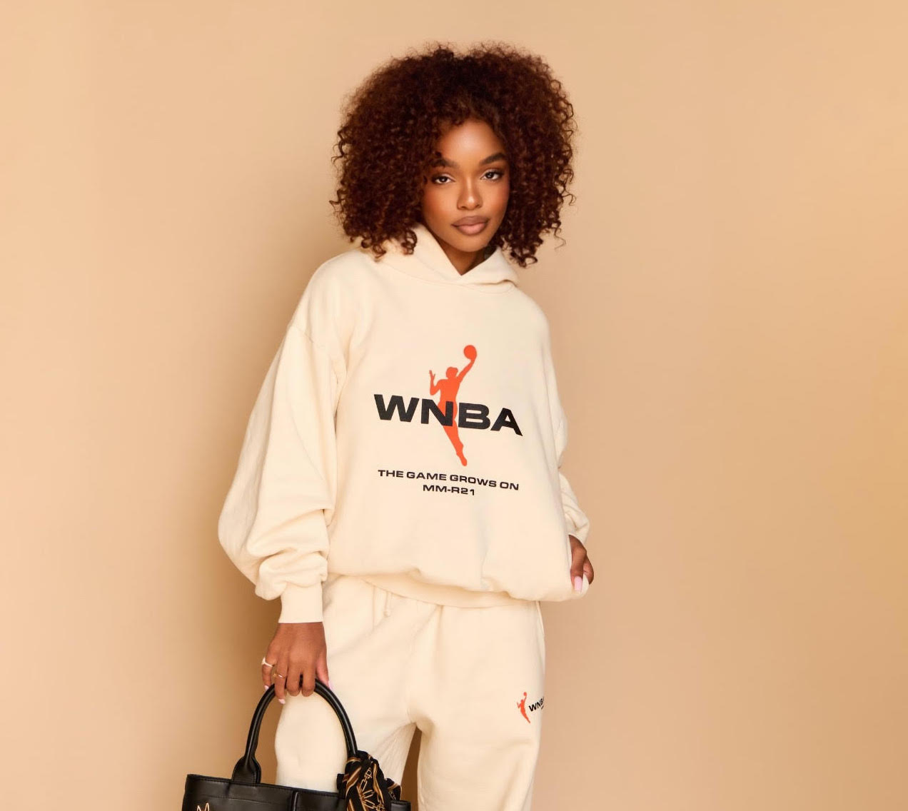 Round21 Fundador Jasmine Maietta bate em Marsai Martin para a coleção First Capsule com a WNBA