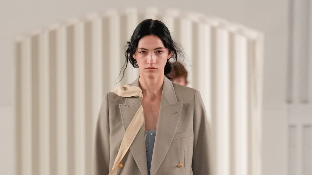 Onitsuka Tiger Spring 2026 Coleção pronta para vestir