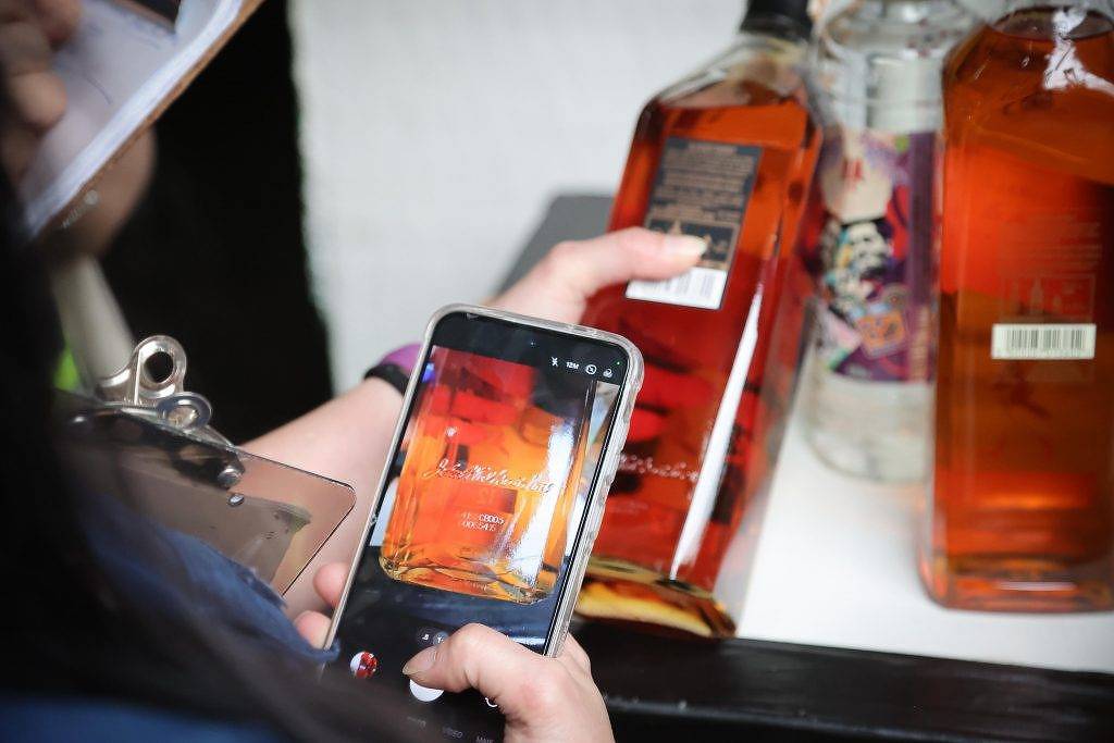 Metanol: Paraná registra terceira morte por intoxicação - 24/10/2025 - Equilíbrio e Saúde