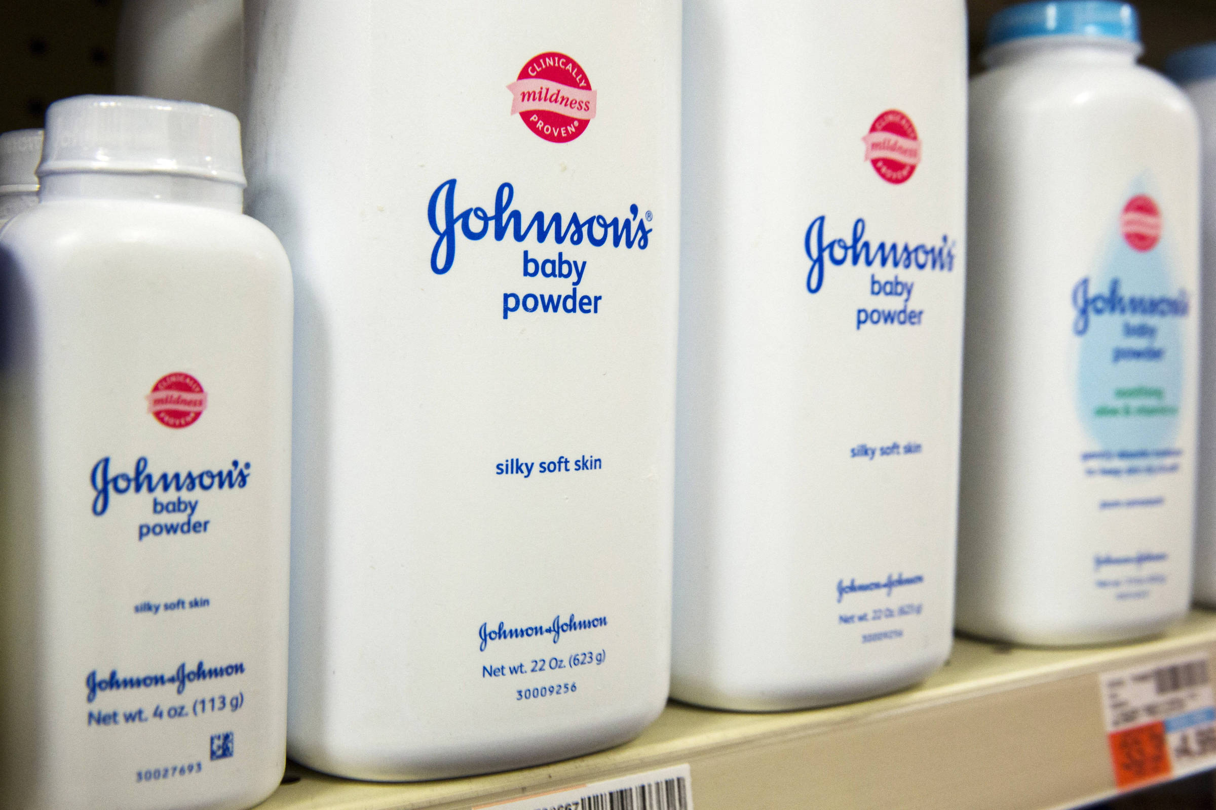 Johnson é processada por talco suspeito de causar câncer - 16/10/2025 - Equilíbrio e Saúde