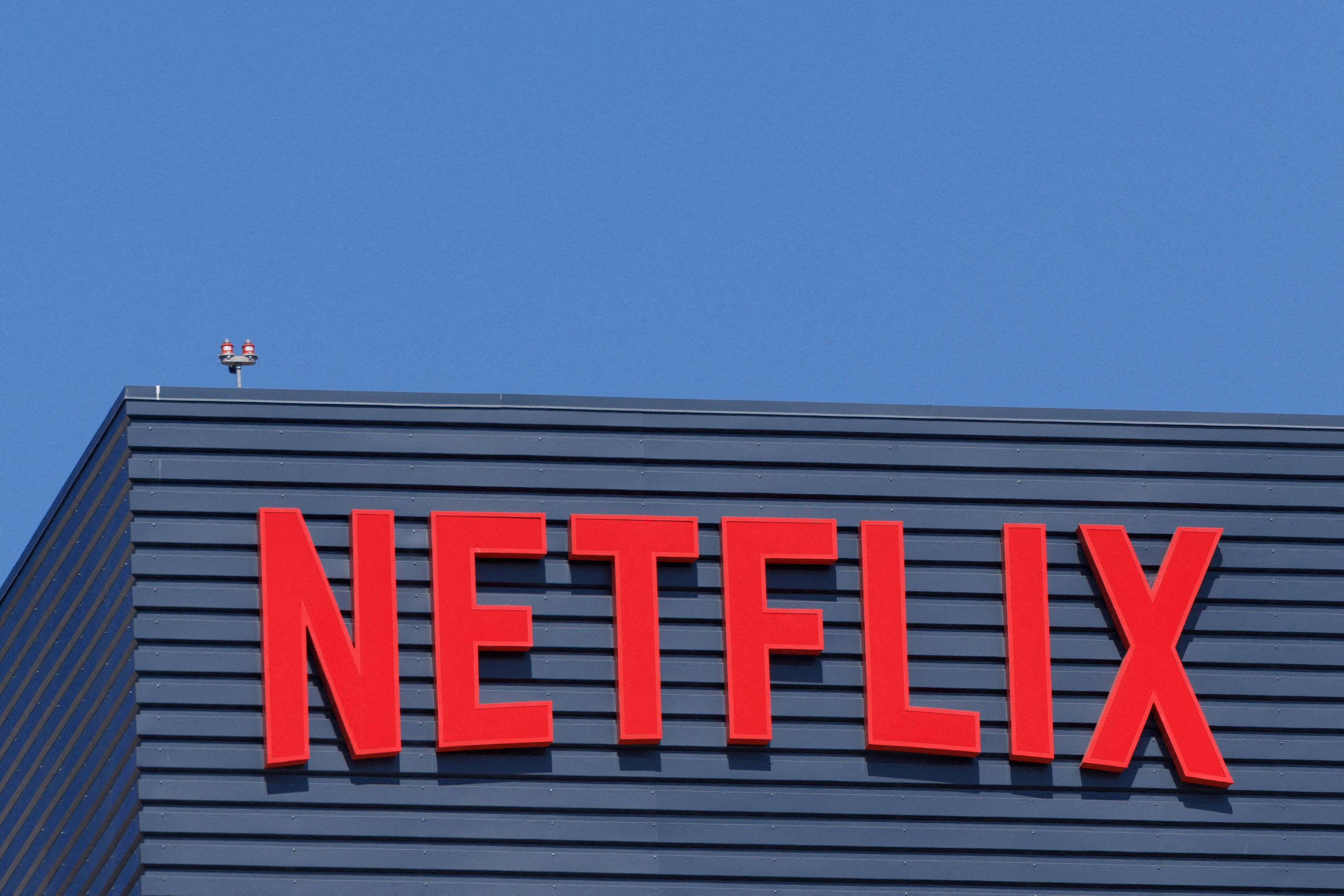Netflix culpa Brasil por resultado abaixo do esperado - 21/10/2025 - Mercado