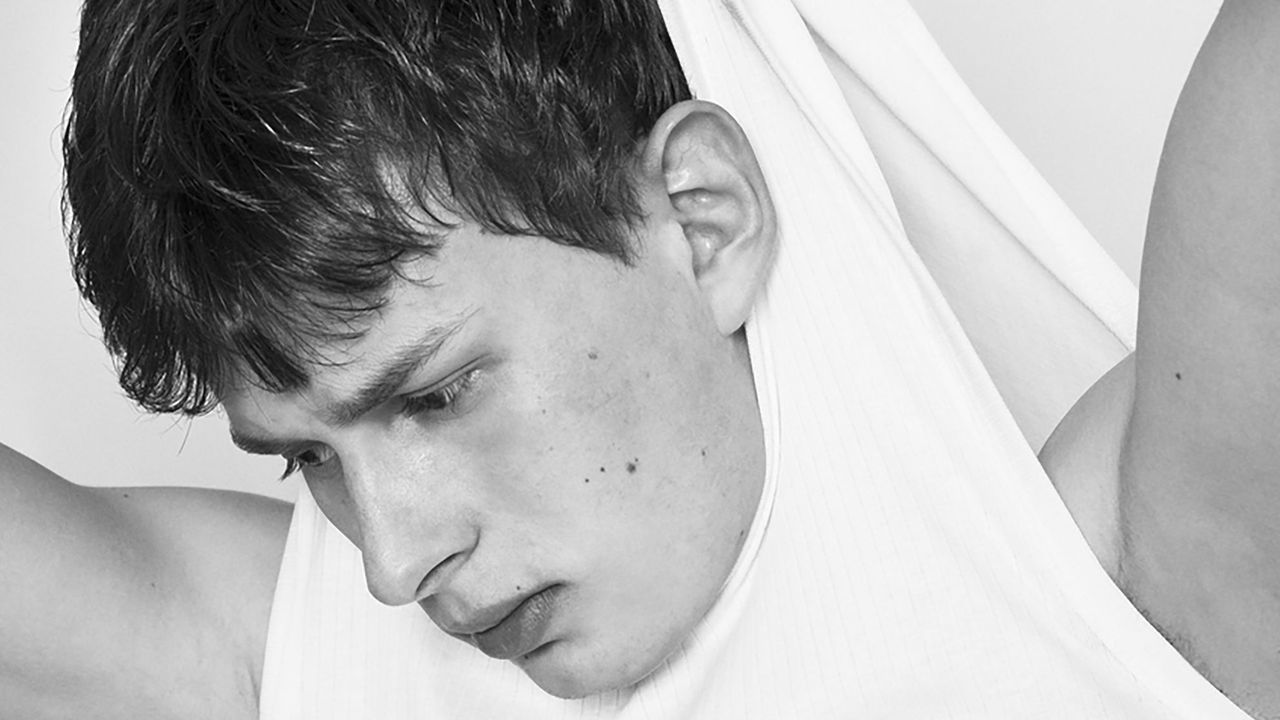 “Elevated Basics” pode realmente transformar seu guarda-roupa?