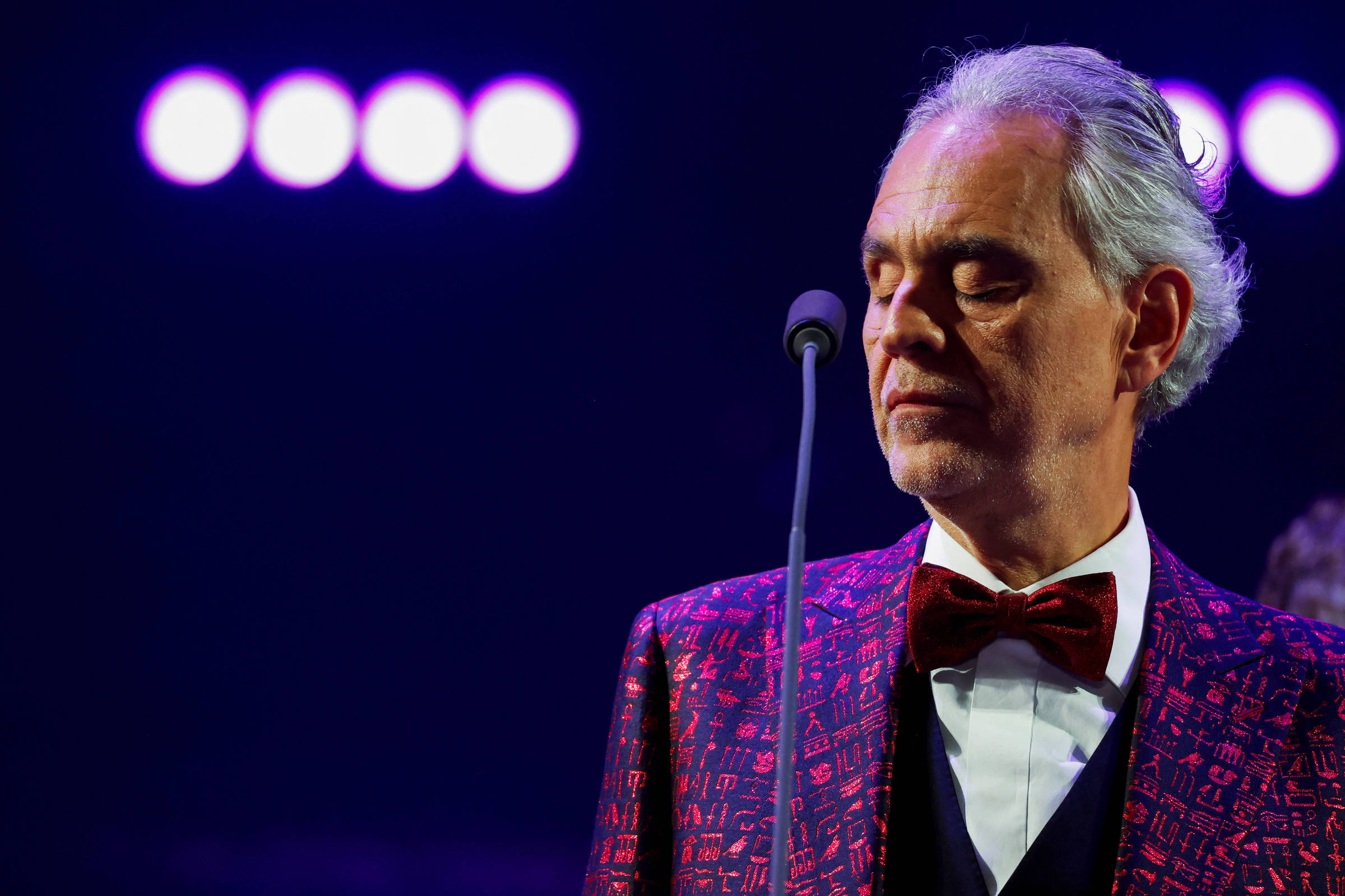 Andrea Bocelli participa de concerto natalino grátis em SP - 12/11/2025 - Shows