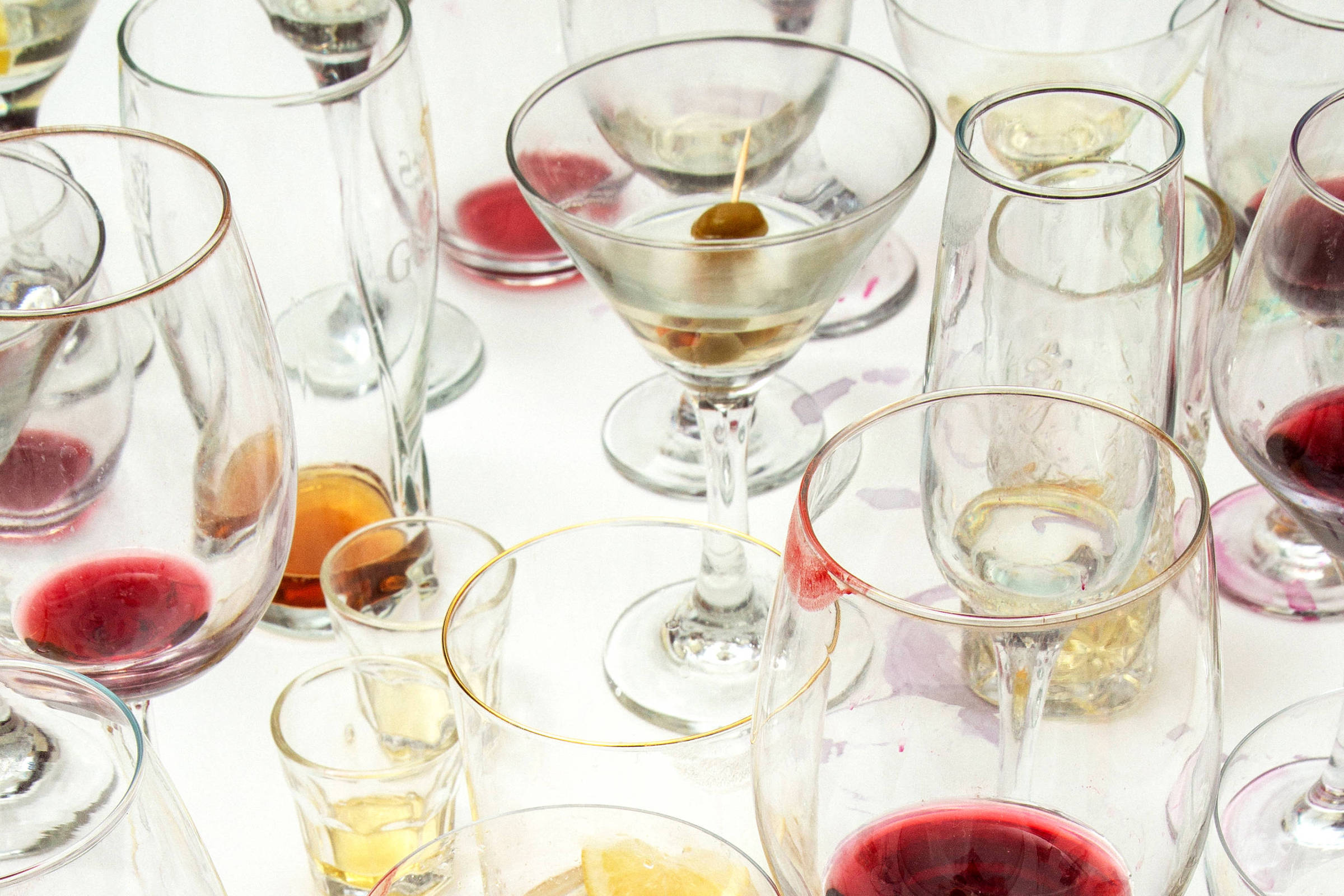 Consumo ocasional de álcool também traz riscos à saúde - 29/11/2025 - Equilíbrio