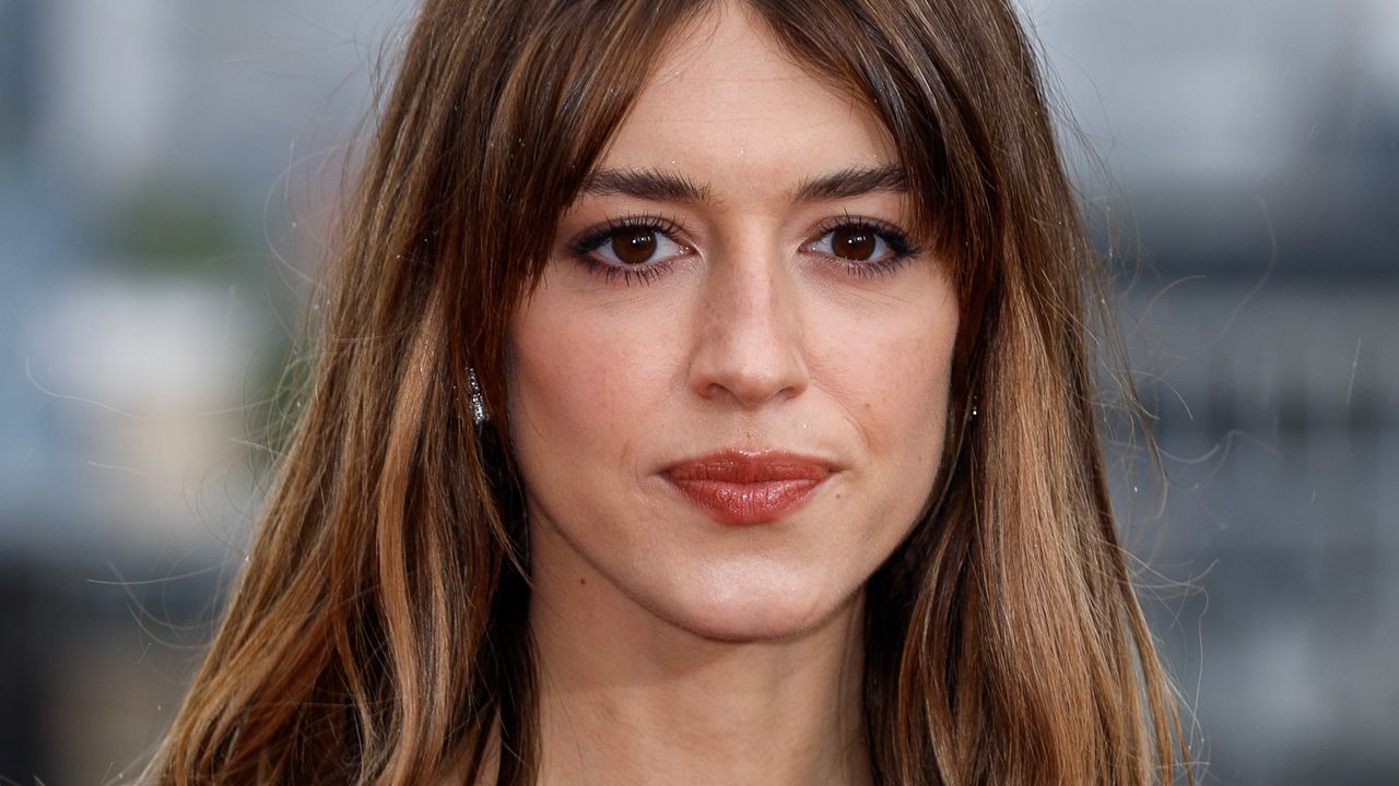 A fusão da cor é a melhor tendência para cabelos de baixa manutenção no inverno