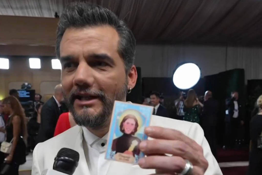 Globo de Ouro:Wagner Moura tem santinho de Fernanda Torres - 11/01/2026 - Ilustrada