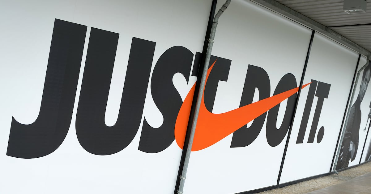 Nike compensa trabalhadores migrantes cinco anos após controvérsia trabalhista