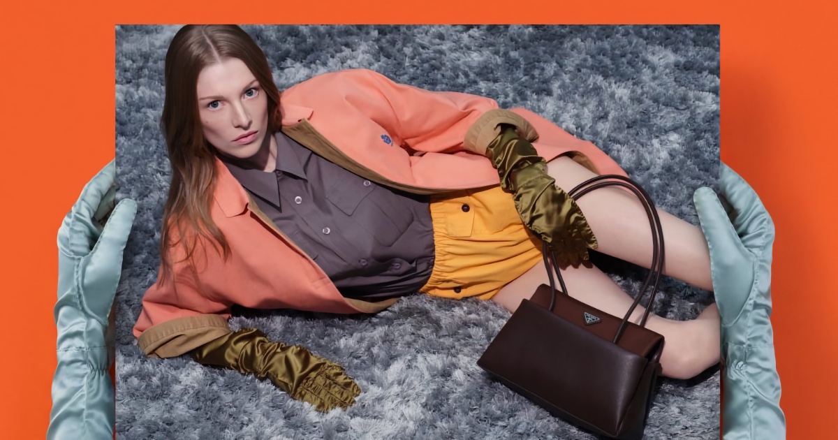 Hunter Schafer e Liu Wen estão em exibição na Prada Primavera 2026