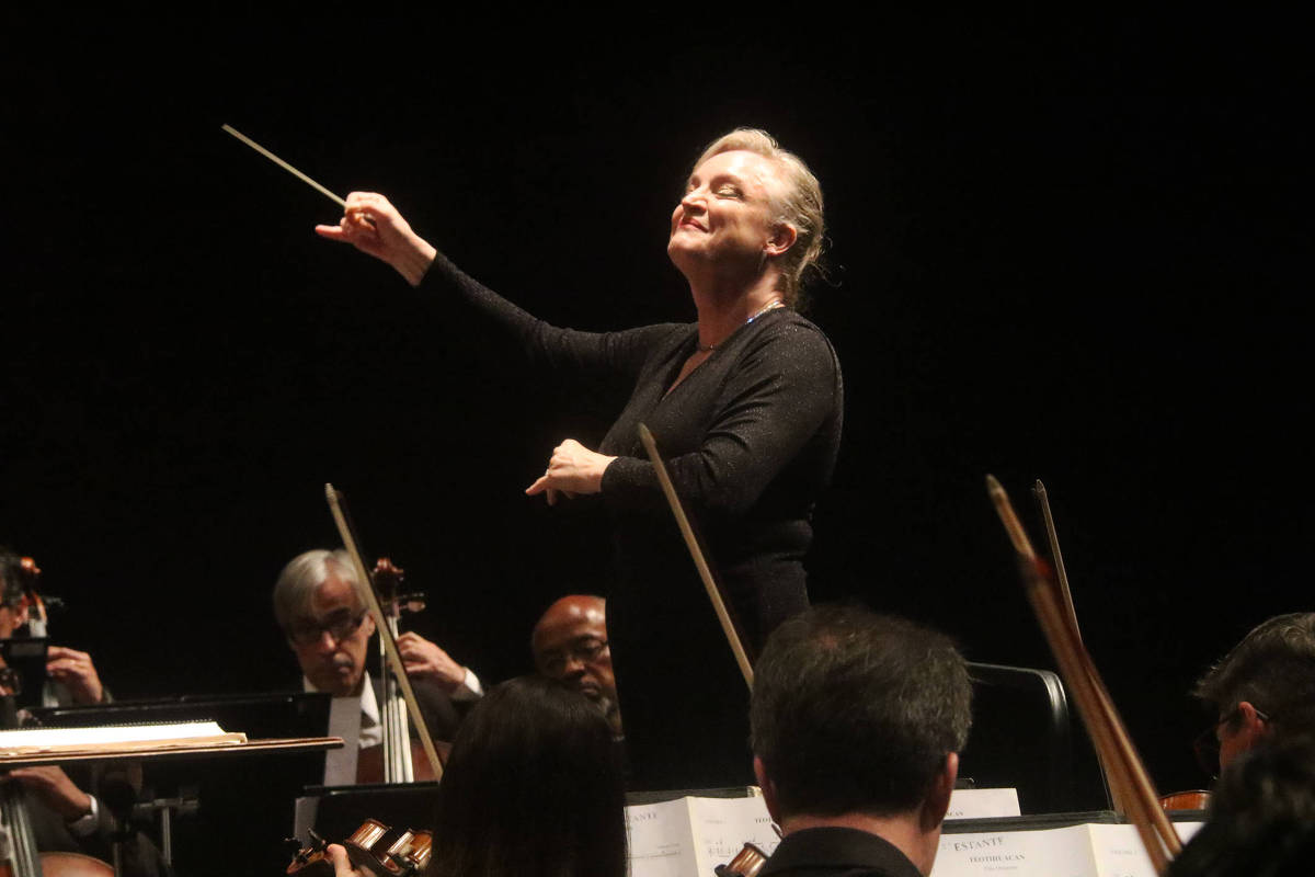 Demissão de Ligia Amadio mobiliza música clássica - 03/02/2026 - Ilustrada