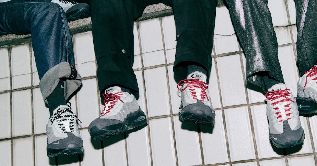 Nike enfrenta investigação federal sobre suposta discriminação contra funcionários brancos