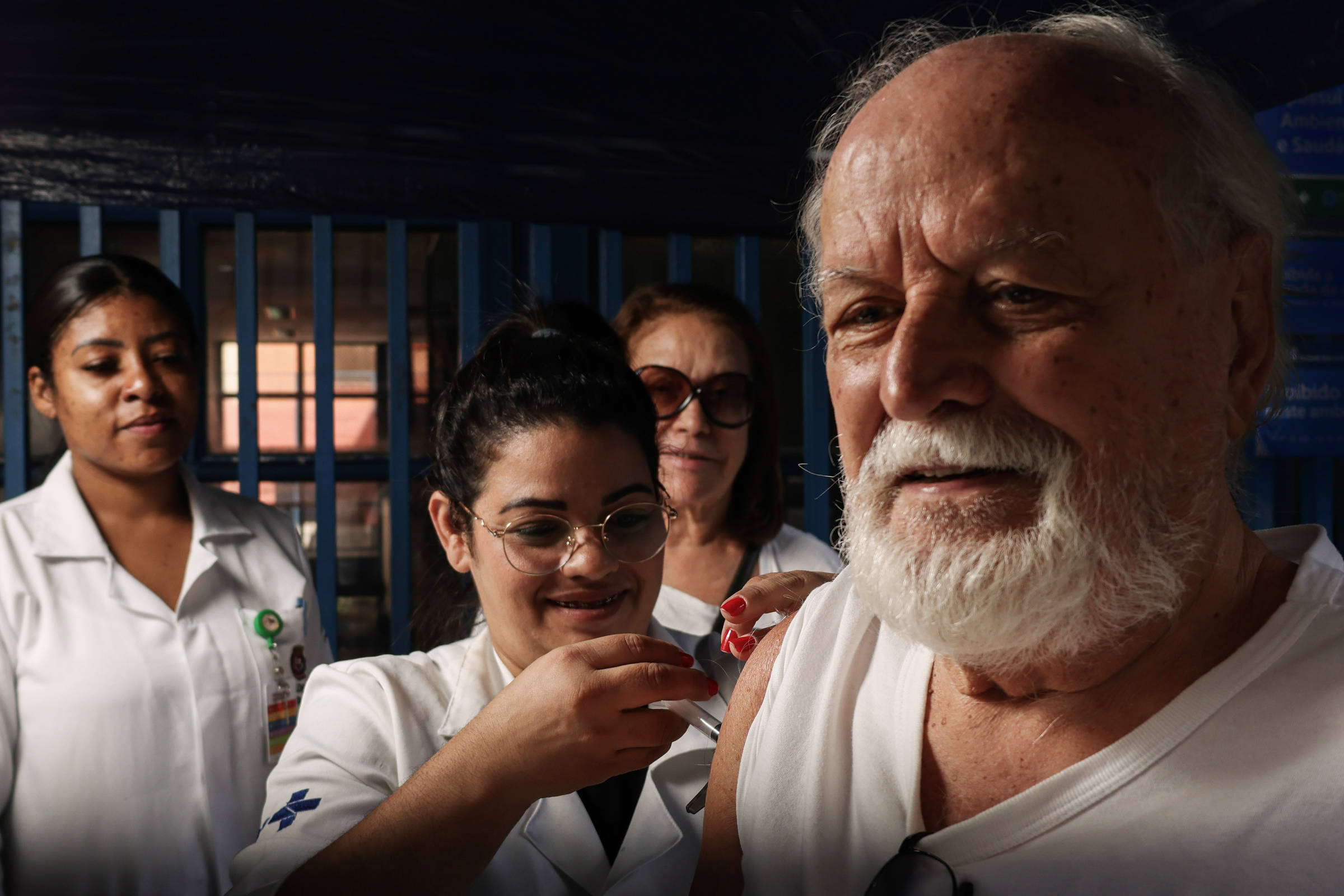 Internações por gripe crescem 92,9% no Brasil - 24/04/2026 - Equilíbrio e Saúde