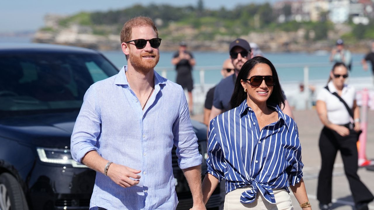 Tudo o que Meghan Markle usou em sua visita à Austrália com o príncipe Harry