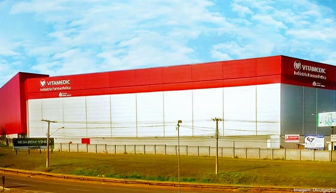 Vitamedic entra em dermocosméticos e reforça tendência de convergência entre saúde e beleza