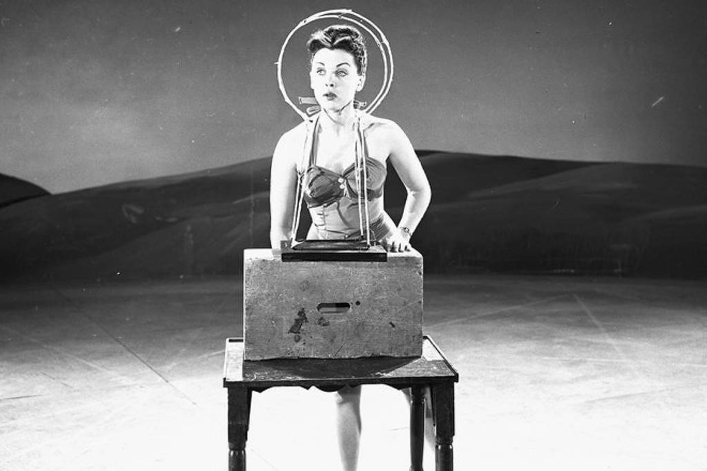 Morre Margaret Kerry, que foi modelo para a fada Sininho - 12/06/2026 - Ilustrada