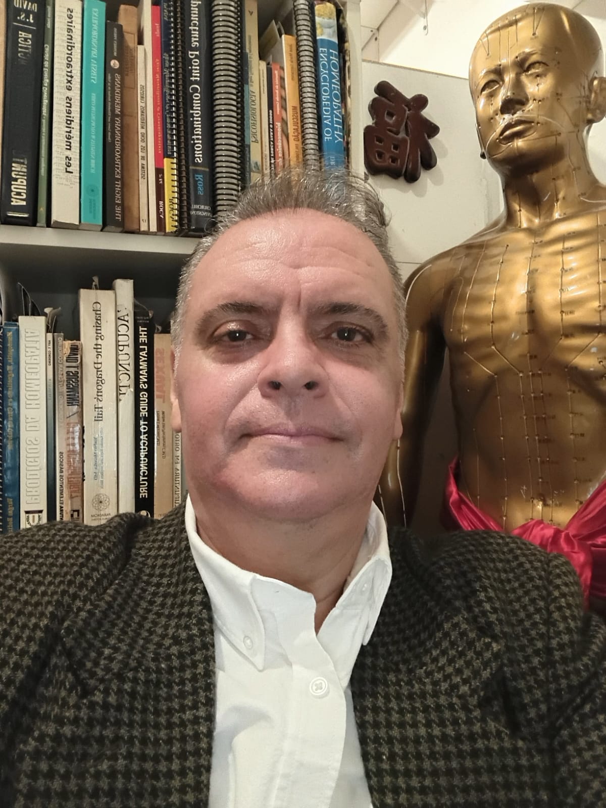 Dr. Marcio Luna