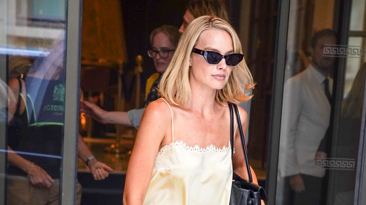 The Slip Bob é o Slinky dos anos 90 cortado em nosso radar graças a Margot Robbie